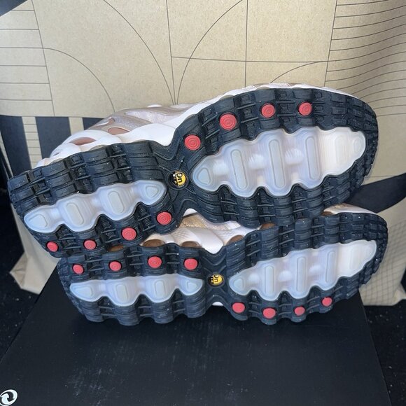 NEW Nike Air Max DN8 Rose Gold Metallic Red Bronze HF5509-900 Women Size 7 - Picture 5 of 6